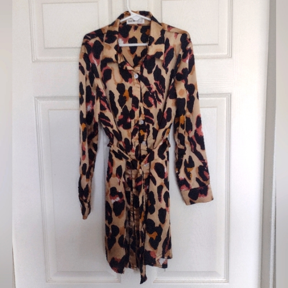 Girls long top size nine, runs big